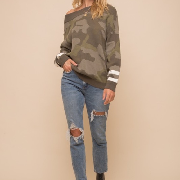 Last 1! NWT CAMOUFLAGE Camo Knit Top - Picture 13 of 13